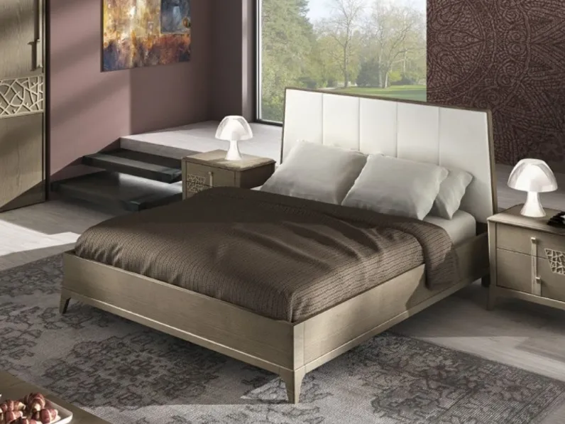 Letto Manhattan art 6058 con testiera imbottita di Padovani Mobili
