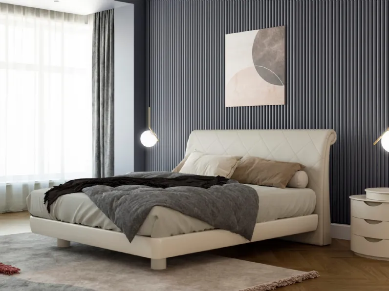 Letto in pelle con testiera Marilyn di Fazzini