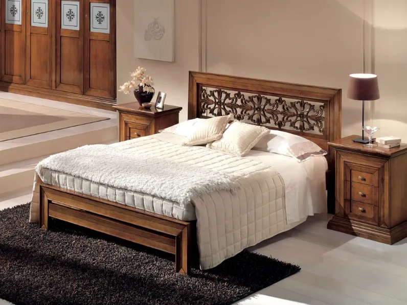 Letto Michelangelo FMG024-I in legno con testiera intagliata di Betamobili