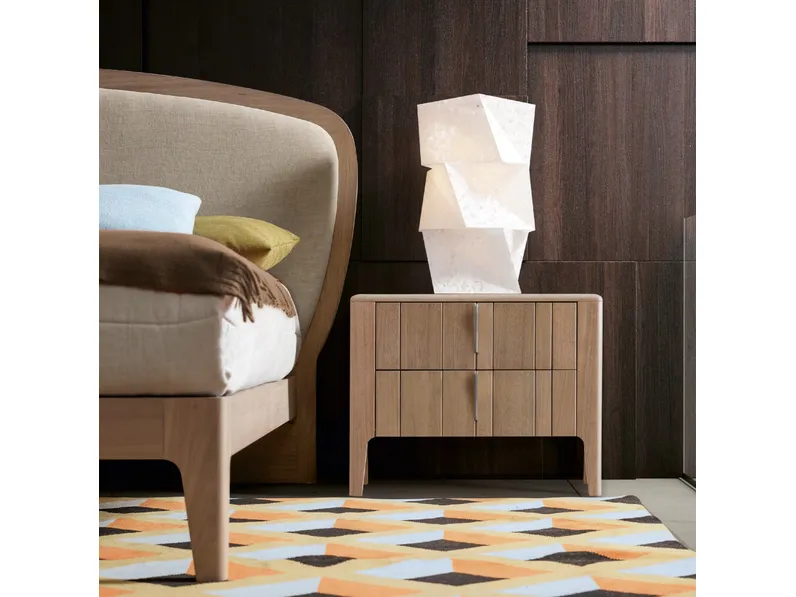 Letto in legno con testiera in tessuto imbottito Battlò di Modesign