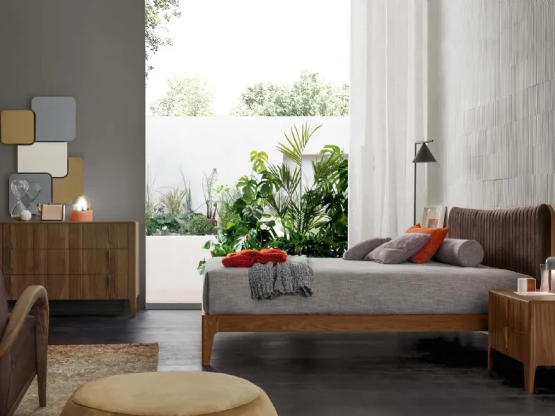 Letto Butterfly in legno con testiera in econabuk di Modesign