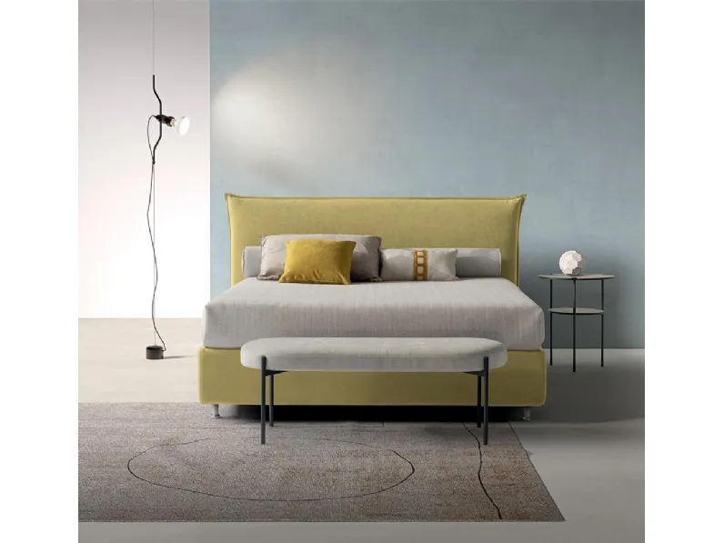 Letto in tessuto con testiera Adamas di Nefi Italia