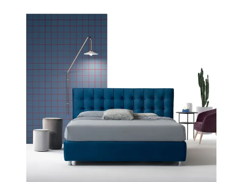 Letto con testiera in tessuto trapuntato Diorite di Nefi Italia