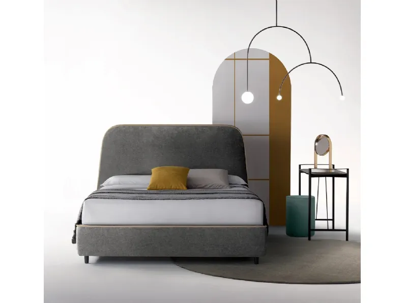 Letto in tessuto con testiera trapezoidale Gamma di Nefi Italia