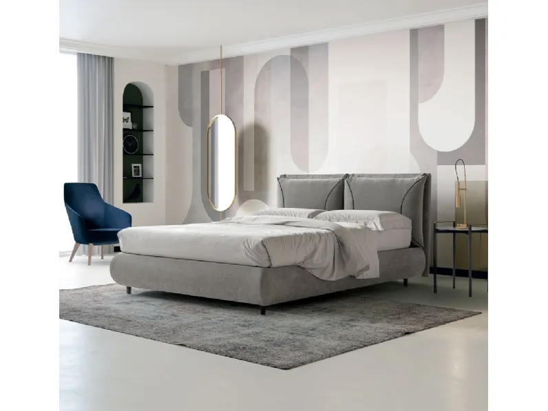 Letto matrimoniale in tessuto con testiera Iris di Nefi Italia