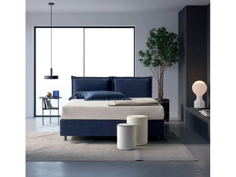 Letto in tessuto con testiera imbottita Linea di Nefi Italia