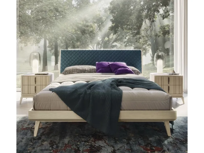 Letto Nova Linea Seta in frassino con testiera rivestita in tessuto di Imba Srl