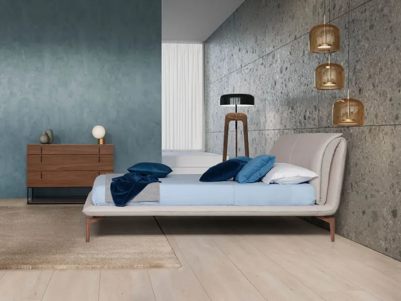 Letto matrimoniale in tessuto Dress di Novaluna