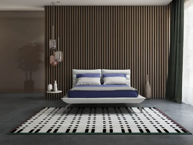 Letto in pelle con testiera Remix GLS di Novaluna