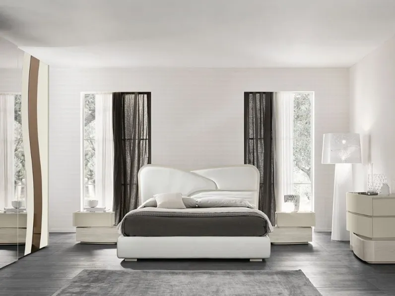Letto in ecopelle con contenitore Ola di Adriatica