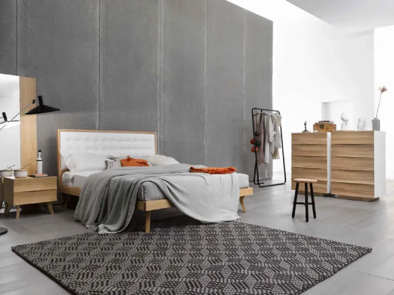 Letto in legno con testiera rivestita in ecopelle trapuntata Park di Ballancin