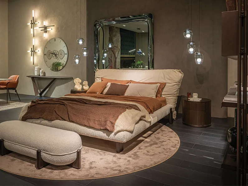 Letto di design Pascal in pelle e tessuto di Cattelan Italia