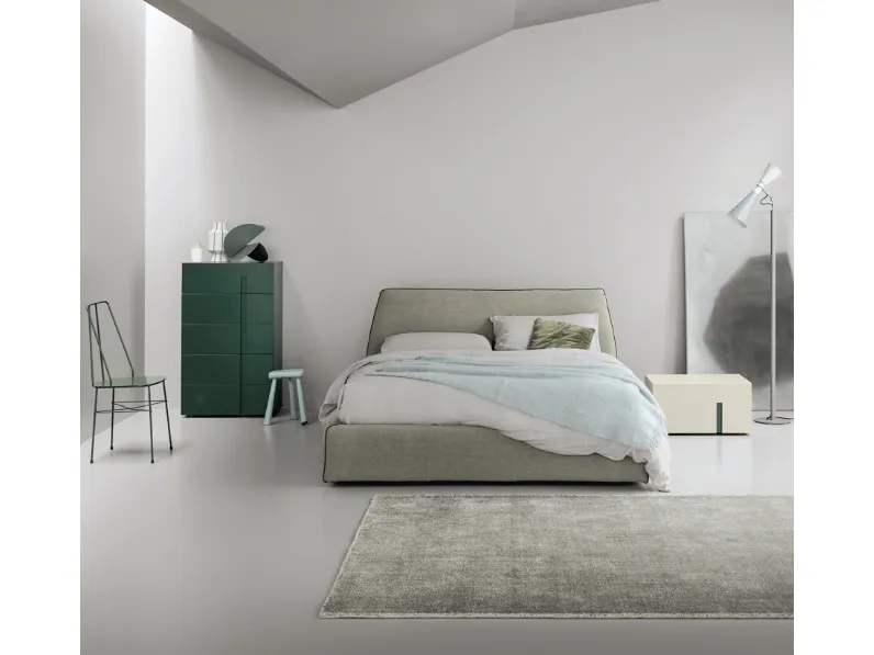 Letto imbottito Pearl di Kristalia