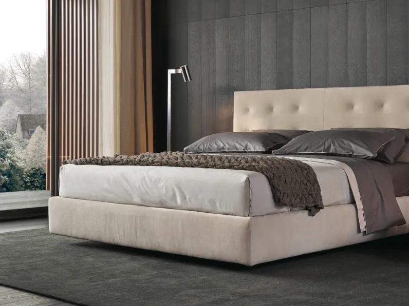 Letto in pelle Nabuk con testiera trapuntata Arca di Poliform