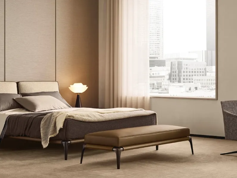 Letto con testiera in tessuto e pelle Park1 di Poliform