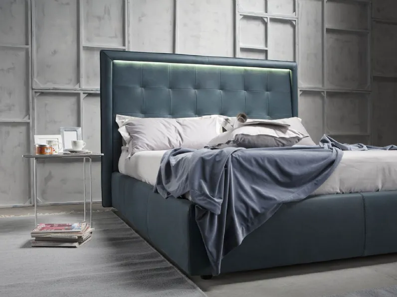 Letto dal design classico Prince di Novaluna