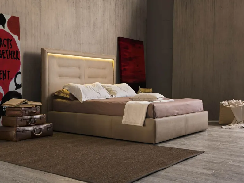 Letto Queen in pelle di Novaluna