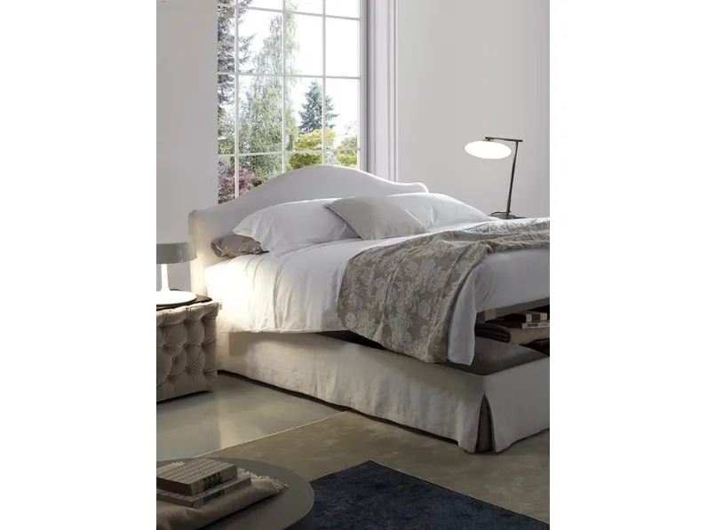 Letto Rigoletto con testiera sagomata di Barzaghi Salotti