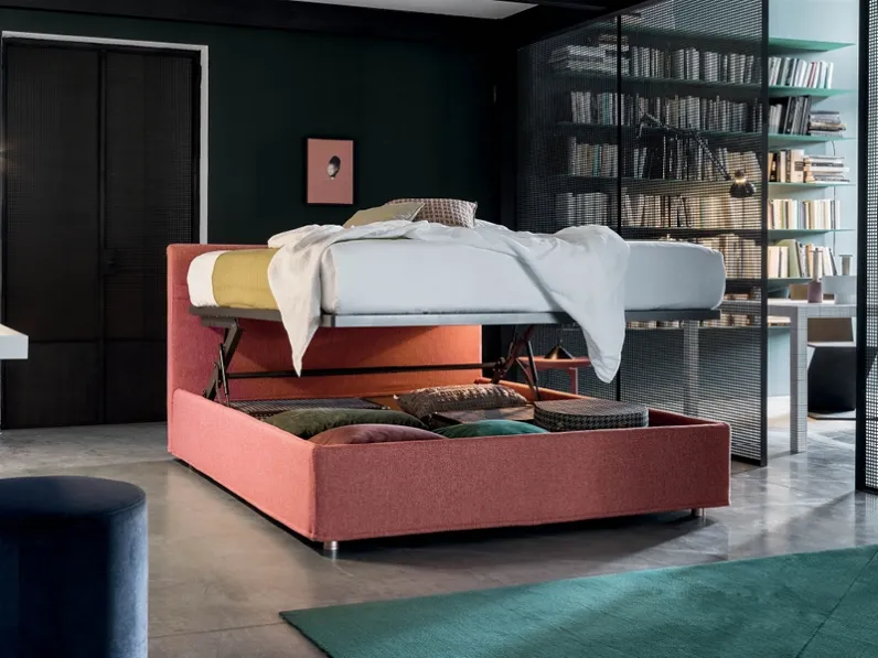 Letto in tessuto con comodo contenitore Lift Plan Poket di Rigosalotti