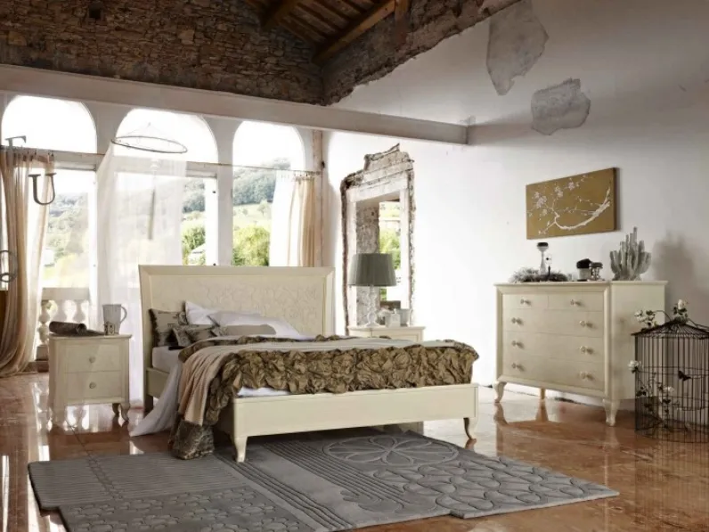 Letto iin legno intagliato Rose di Ballancin