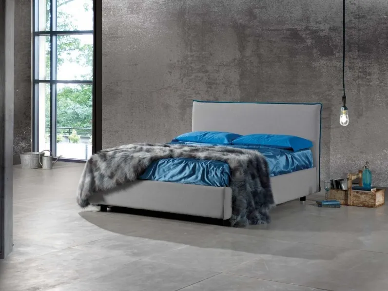 Letto in tessuto imbottito Morfeo di Salvetti