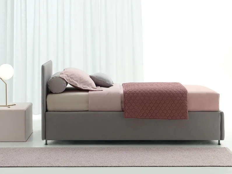 Letto Singolo in tessuto con testiera Golf 503 di Oggioni