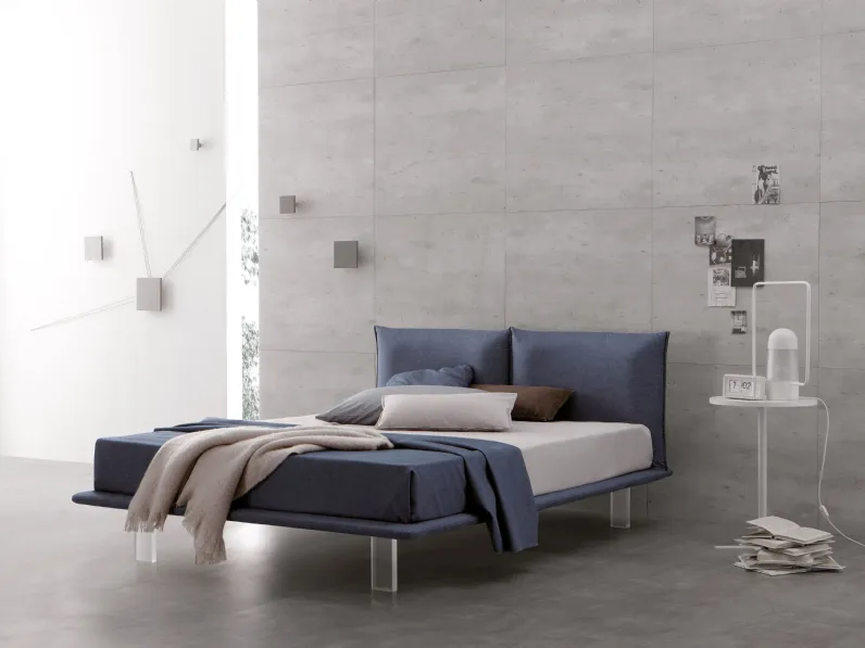 Letto imbottito Abbracci di Spagnol Salotti