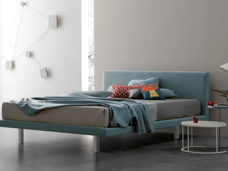 Letto con testiera Desi di Spagnol Salotti