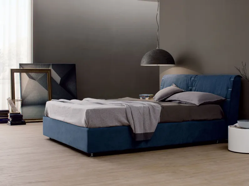 Letto con testiera London di Spagnol Salotti