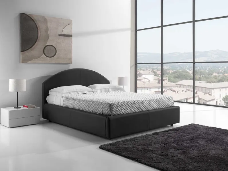 Letto in pelle con testiera tonda Meteora di Tancredi salotti