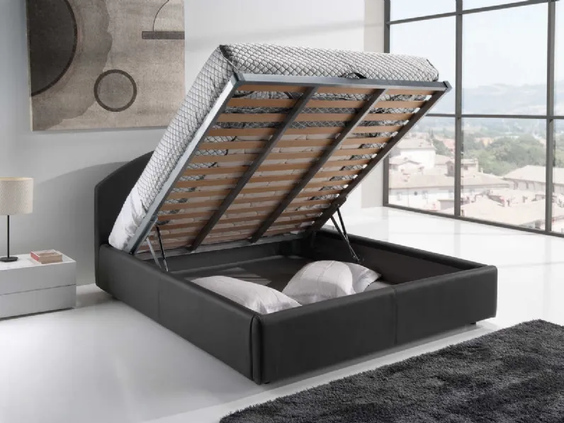 Letto in pelle con box contenitore Meteora di Tancredi salotti