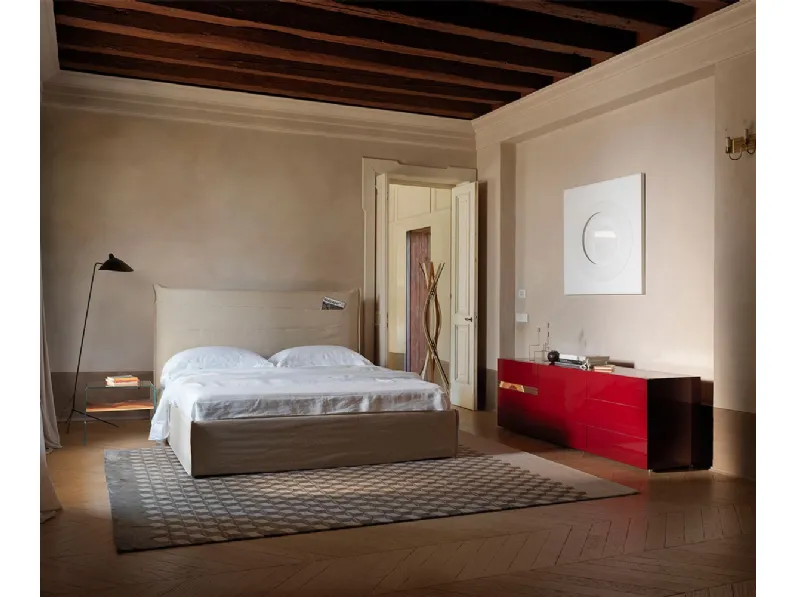 Letto con contenitore Tasca di Horm