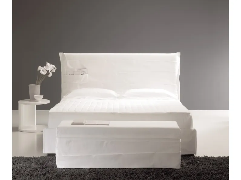 Letto con contenitore Tasca di Horm