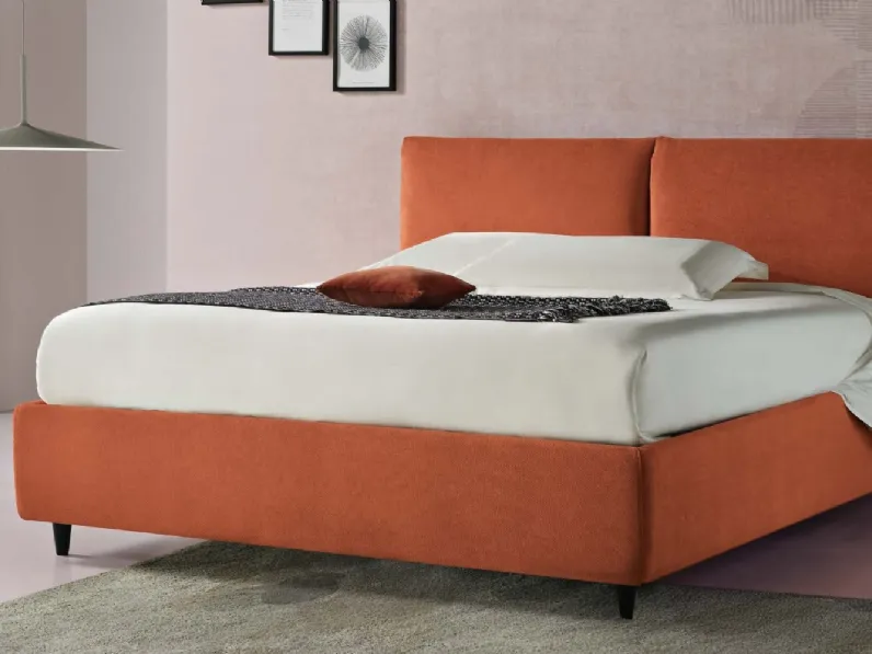 Letto matrimoniale con box contenitore Tender di Susan imbottiti
