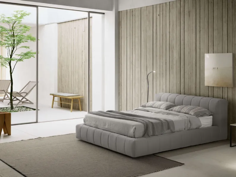 Letto in tessuto imbottito Terence di Valentini