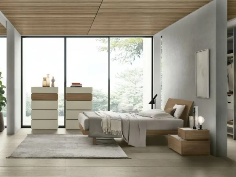 Letto in materico noce ambra con testiera Narciso di Tomasella