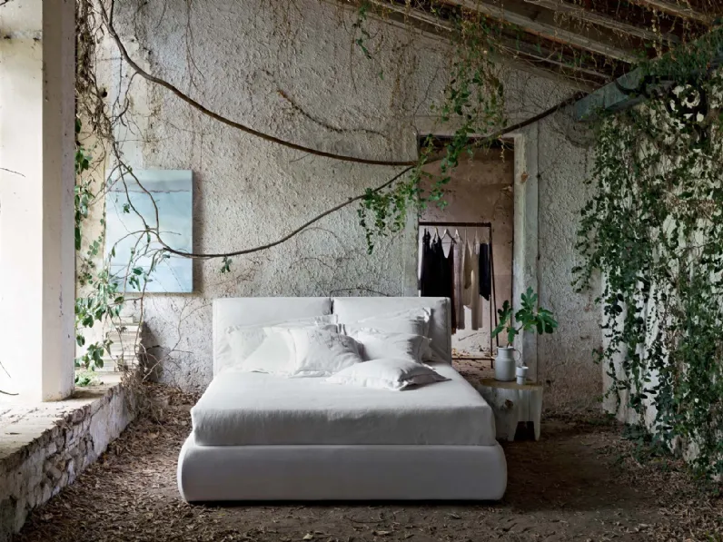 Letto con testiera Gipsy di Veneran