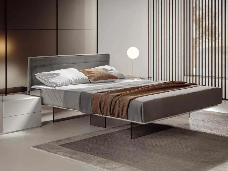 Letto imbottito Slim di Veneran
