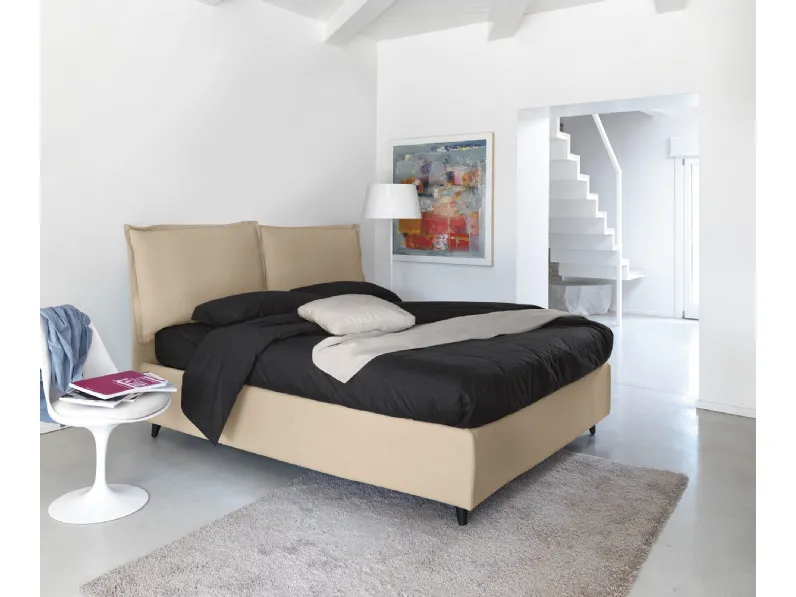 Letto imbottito Vera di Noctis