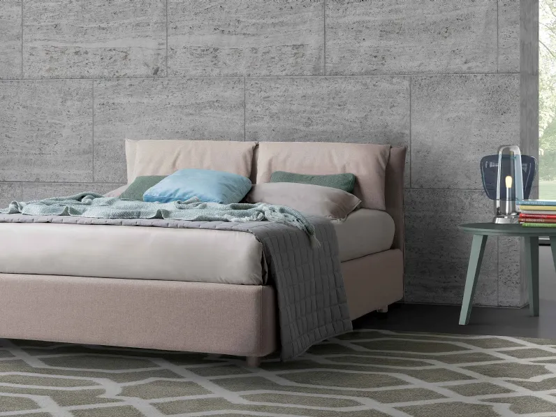 Letto in tessuto imbottito Vertigo con contenitore di Spagnol Salotti