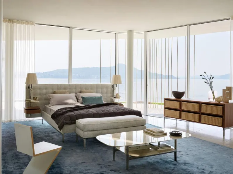 Letto Volage EX-S Night in tessuto con testiera imbottita e trapuntata di Cassina