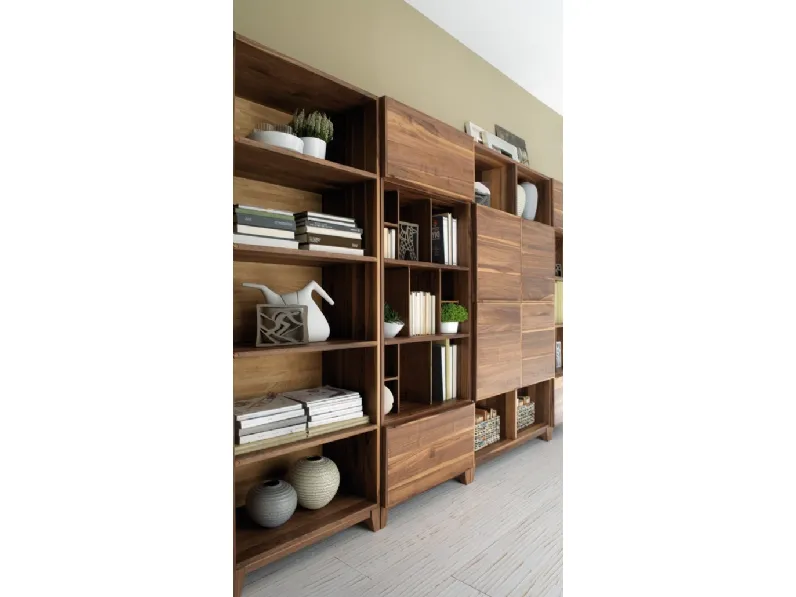 Libreria componibile Leonardo in legno massello di Arte Brotto