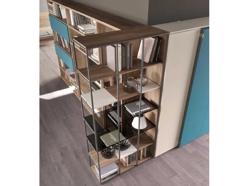 Libreria modulare in melaminico con ripiani in vetro fumè e essenza legno Babel di Mab