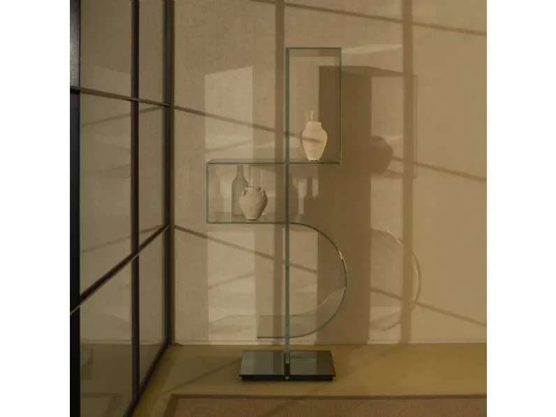 Libreria bifacciale a totem in cristallo Ollie di Glas Italia