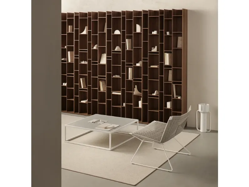 Libreria Random Wood in finitura Noce Canaletto di MDF Italia