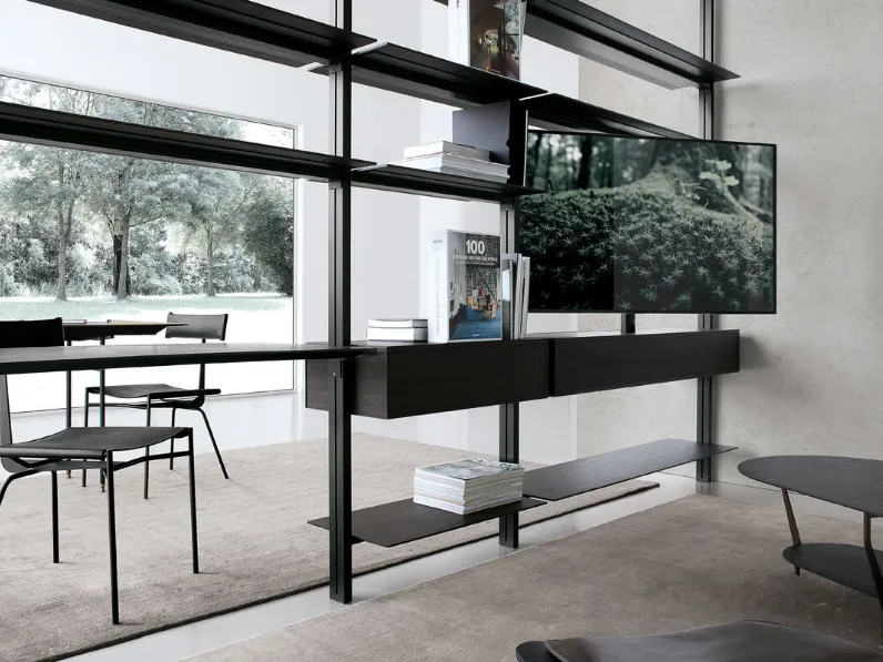 Libreria divisoria in HPL rovere e nero con struttura in alluminio System configurazione 54 di Extendo