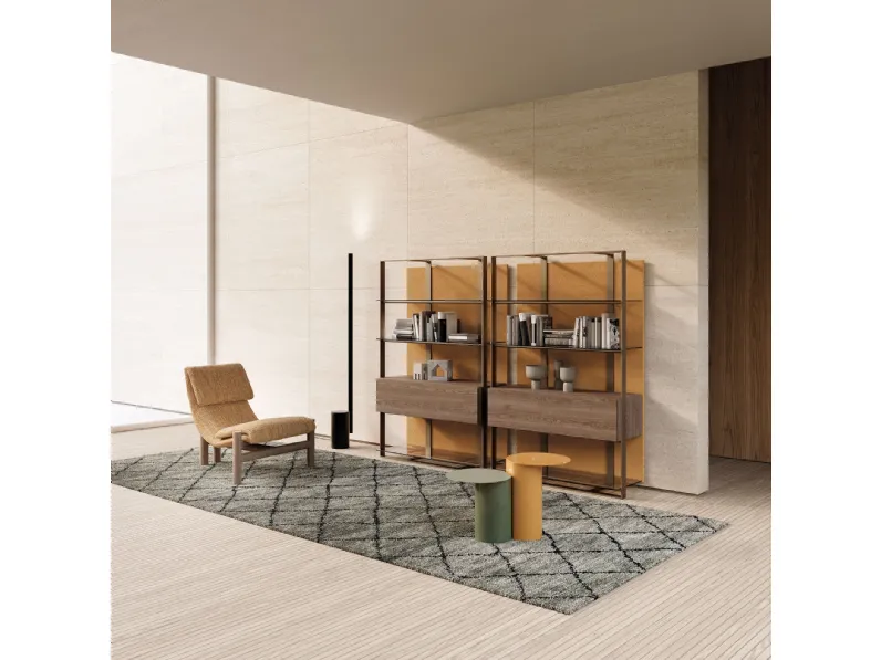 Libreria Unique in metallo con ripiani in vetro e contenitori in legno di Frigerio