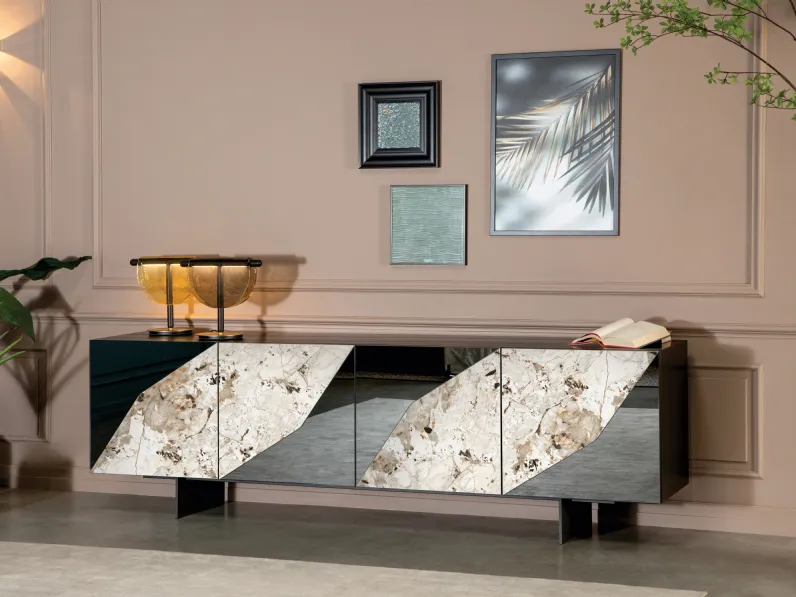 Madia Alcione con ante rivestite a specchio con inserti in gres porcellanato di Tonin Casa