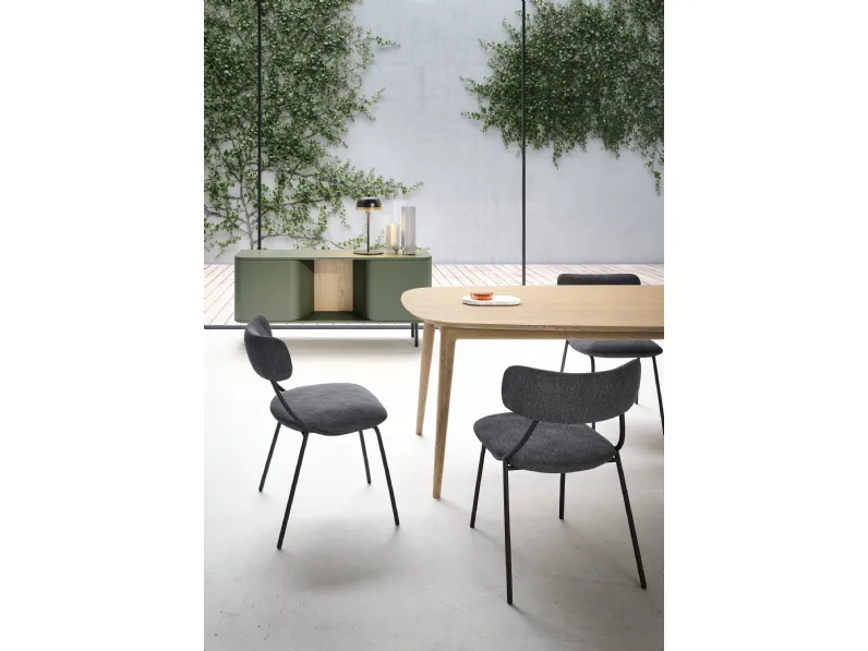 Madia Bay in laccato opaco di Novamobili