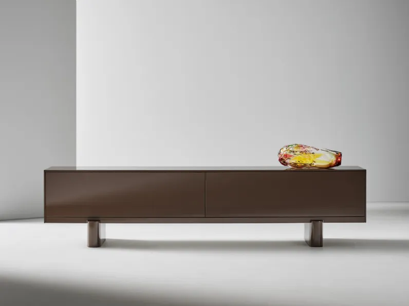 Madia Blocco Sideboard in legno laccato di Bonaldo